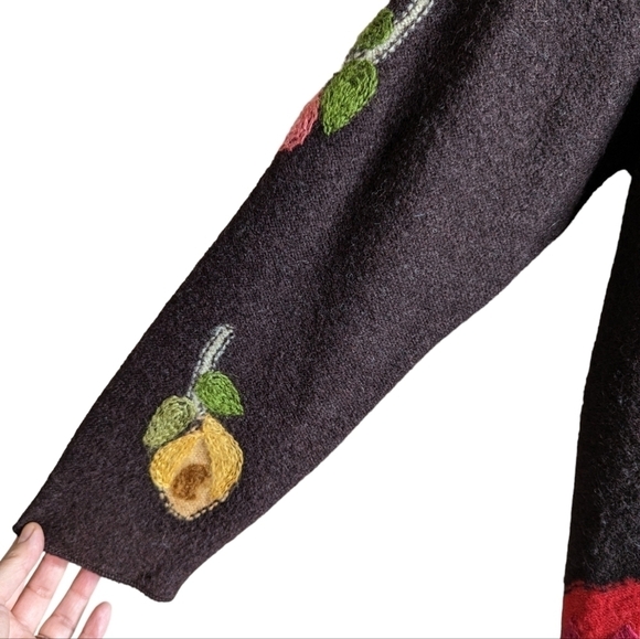 Susan Bristol vintage wool cardigan with floral embroidery sz M - Picture 3 of 8